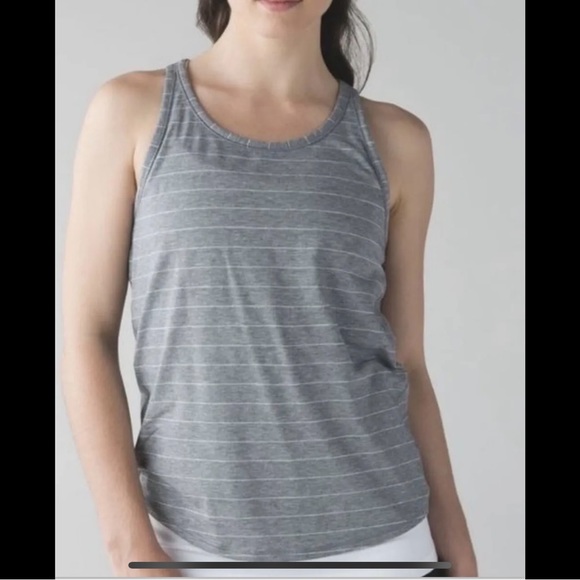 LULULEMON Yogi Everyday Tank Top Shirt Blouse Yoga Workout Gray White Striped - Picture 9 of 10